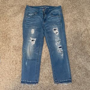 Med-Wash ripped AE Super Strech Artist Crop Jean